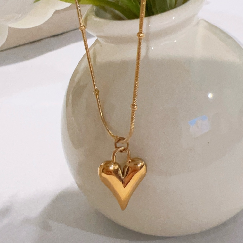 Gold Heart Pendant Necklace with beaded chain